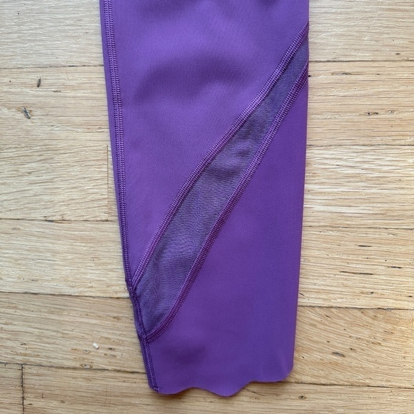 Lululemon Wunder Under Crop II Roll Down Scallop Full On Luxtreme 24" Sz 8? - Picture 6 of 10